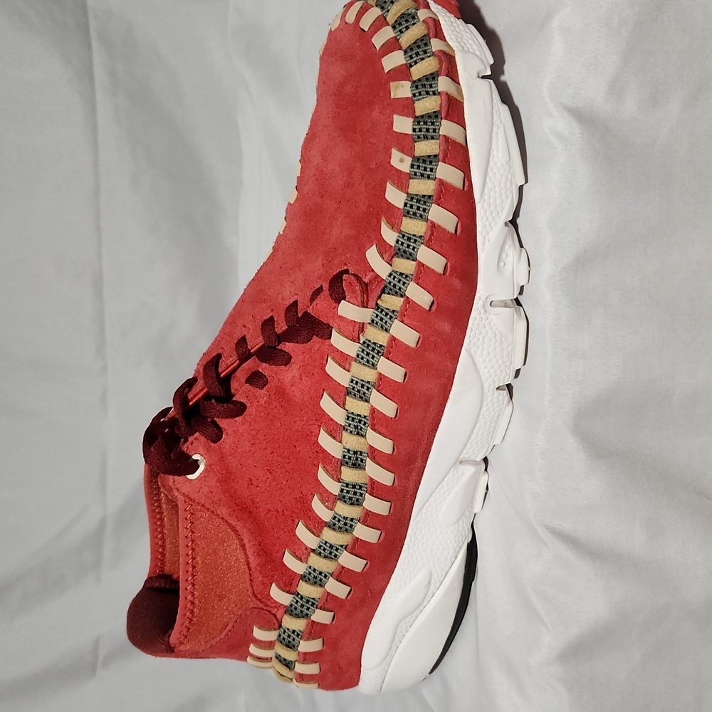 NIKE Air Footscape Woven Chuka Knit Red Suede Sneakers Size 11. - Picture 1 of 11